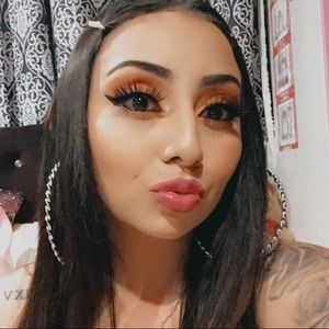 Meet your Posher, Sonya